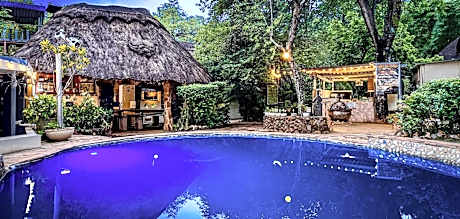 Victoria Falls Backpackers Lodge