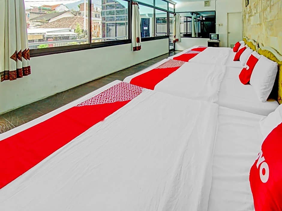 OYO 90077 Live Homestay