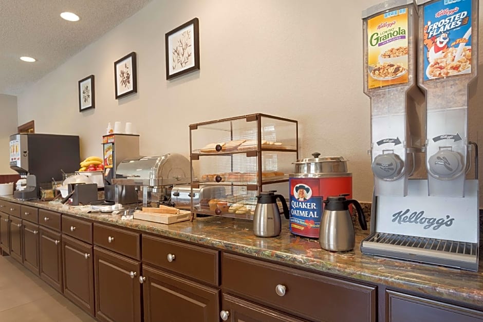 Country Inn & Suites by Radisson, Norman, OK