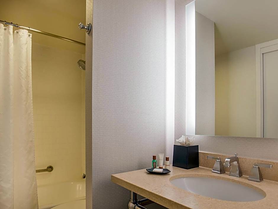 Sheraton Suites Chicago Elk Grove