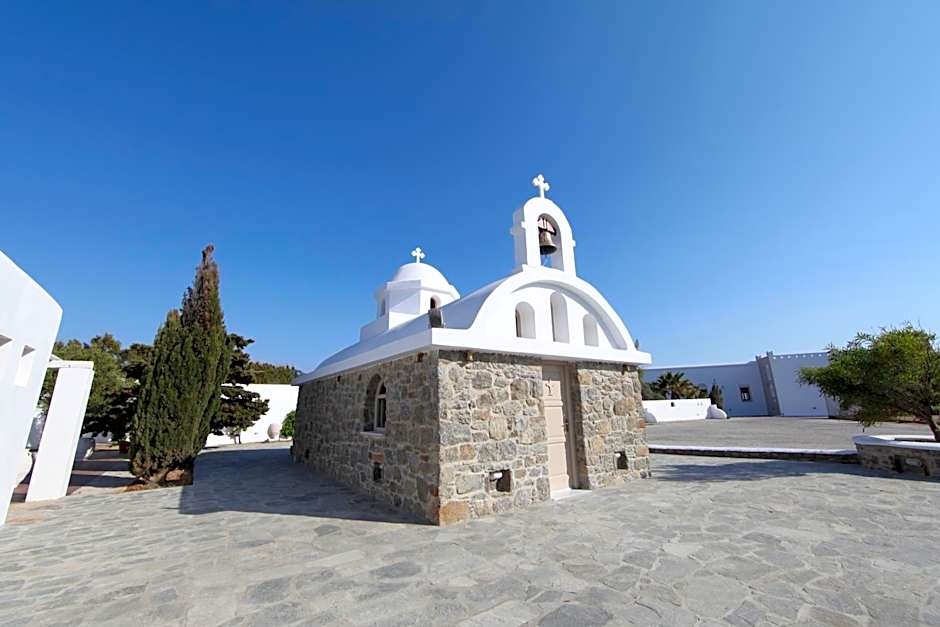 Kavuras Village Hotel & Suites