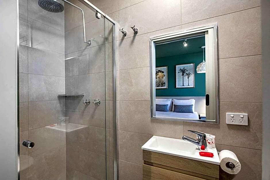 Nightcap at Morwell Hotel