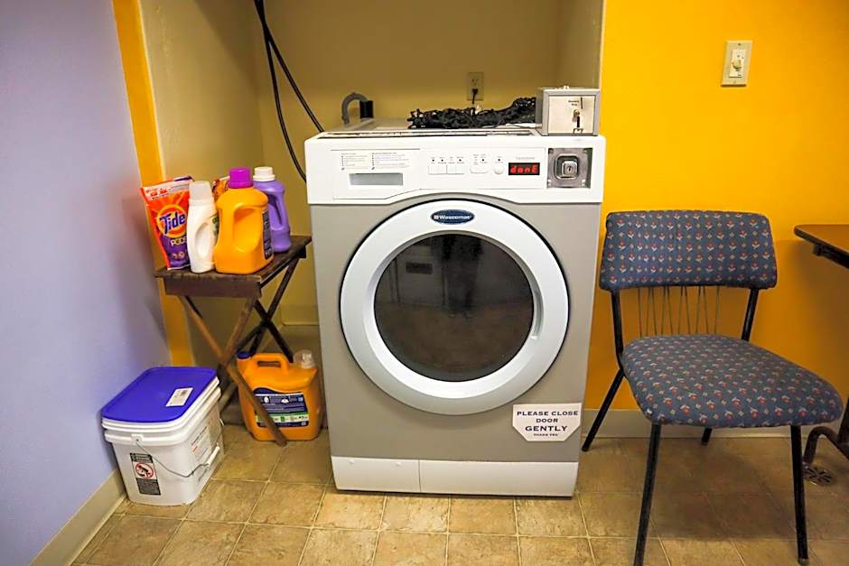 Ashland Commons Hostel