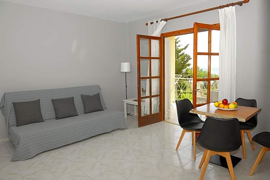 Albouro seafront apartments