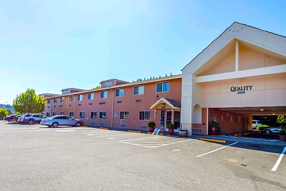 Quality Inn Near Seattle Premium Outlets