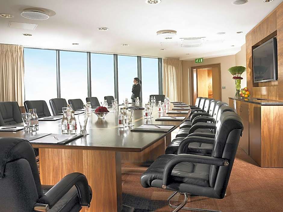 Shearwater Hotel & Spa