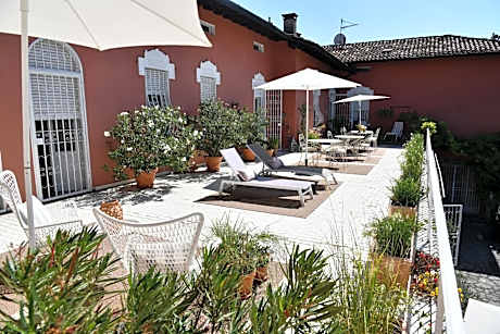 Villa House and Garden B&B