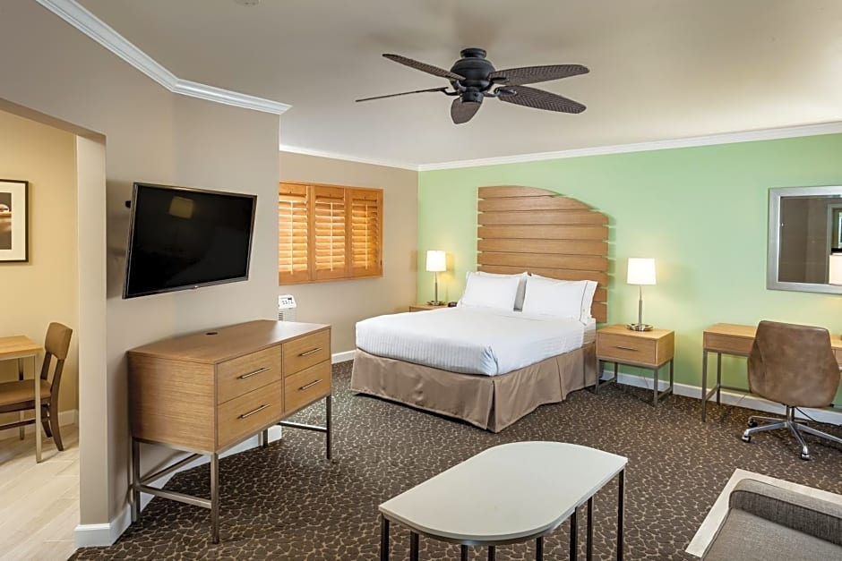 Holiday Inn Express and Suites La Jolla - Windansea Beach