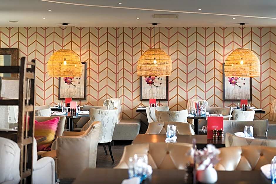 Guildford Harbour Hotel