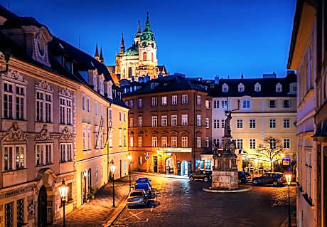 Old Royal Post Boutique Hotel & Premium Suites