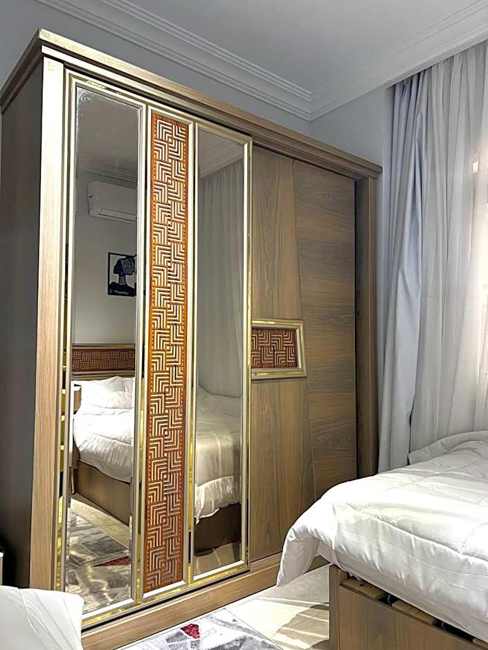 LUXURY HOME Namber 5