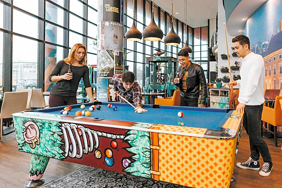 The Hague Teleport Hotel