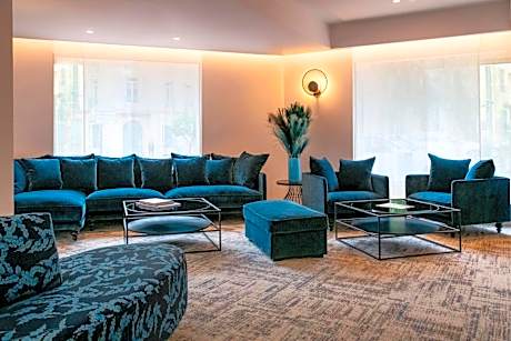 Résidence Hôtelière Chambord au coeur de Menton - entièrement rénovée