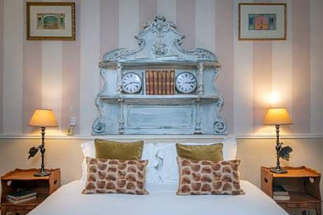 Queen Room with Garden View