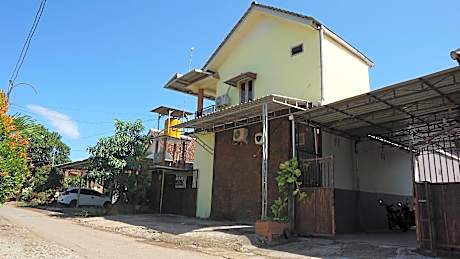 Hotel O Coconut Island Homestay & ResortNearPantai Pulau Merah