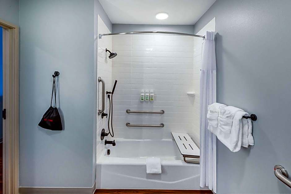 AmericInn by Wyndham Mountain Home