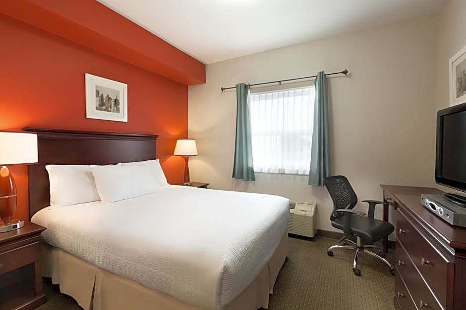 Photo 1 of 2 of Queen Room - Main Building/Non-Smoking