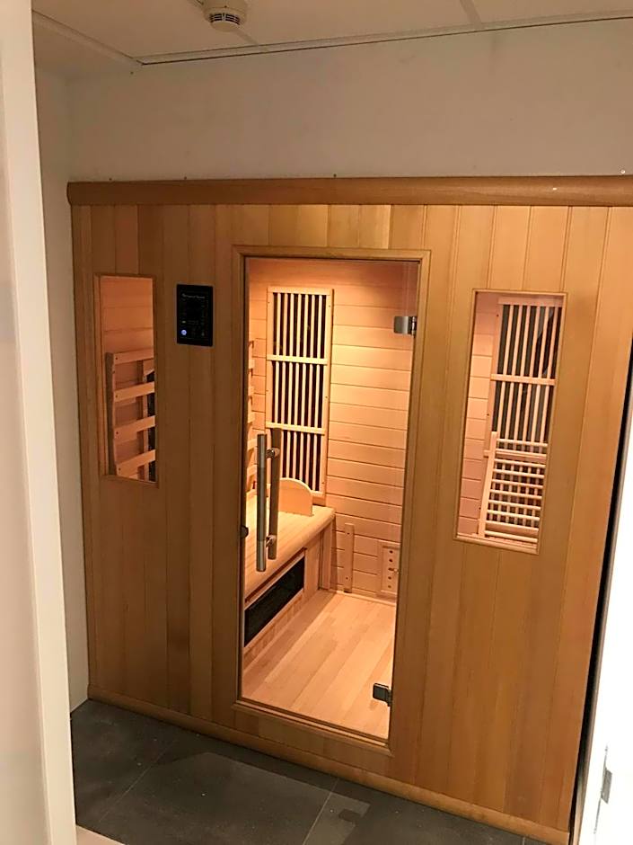 Hotel & Appartementen Royal