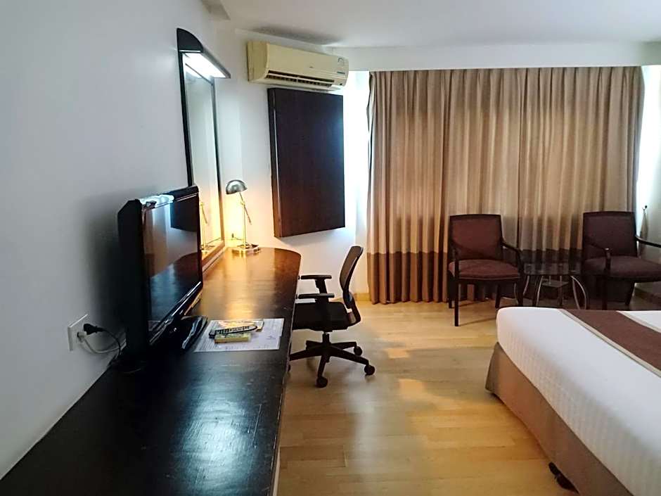 V Verve Service Apartment Hotel