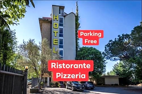 Hotel Real Ristorante e Pizzeria PARKING FREE !!!