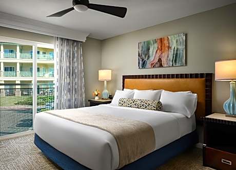 One-Bedroom Suite at Villas on the Green
