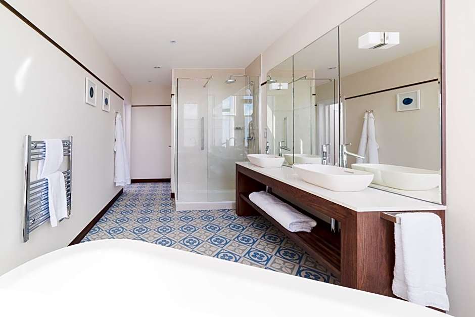 The Perle Oban Hotel & Spa