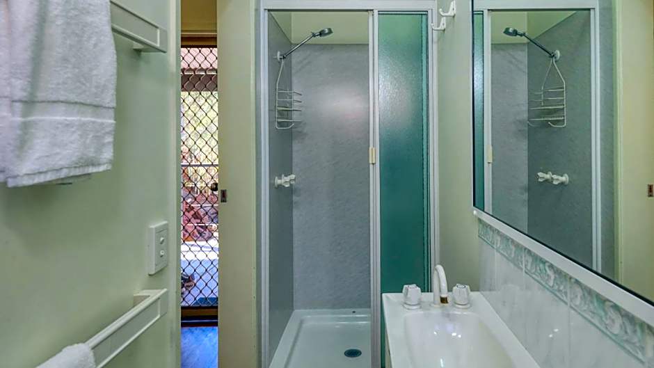 Silver Wattle Cabins