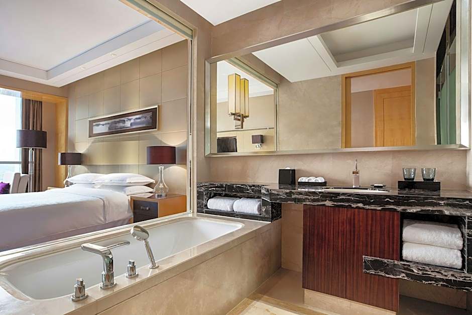 Sheraton Zhenjiang Hotel