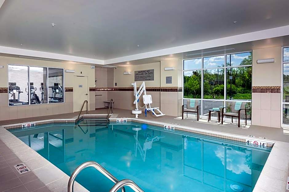 Courtyard by Marriott Boston Littleton