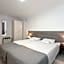 HappyInn Rooms