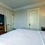 Prince Arthur Waterfront Hotel & Suites