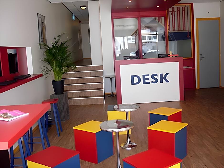 Bud Gett Hostels