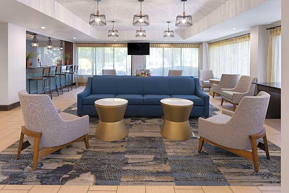 La Quinta Inn & Suites by Wyndham Lagrange / I-85