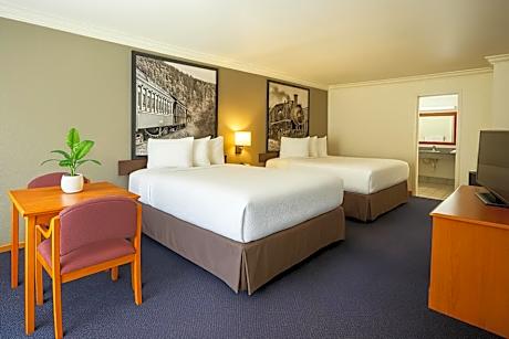 Queen Room with Two Queen Beds - Mobility Access/Non-Smoking