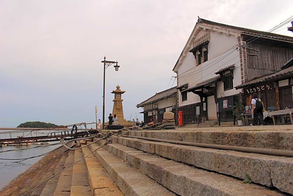 鞆猫庵 Tomo Nyahn