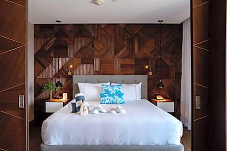 1 King Bed 1 Bedroom Suite Partial Ocean View