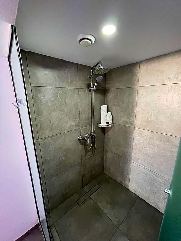 Ocean Dreams Suites - By the Harbour