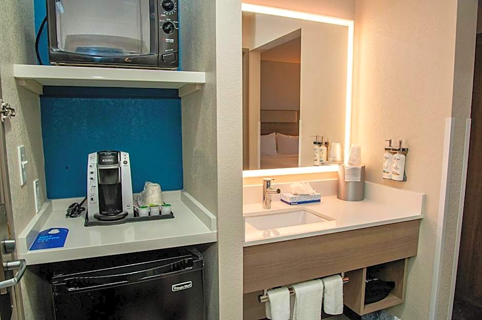 Holiday Inn Express Tucson-Airport by IHG