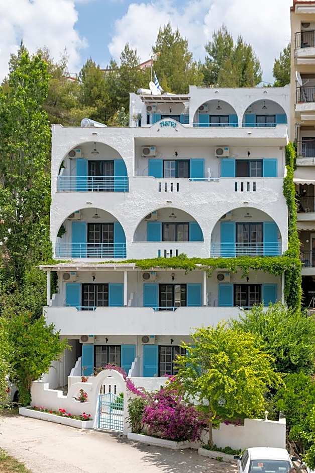 Astri Hotel