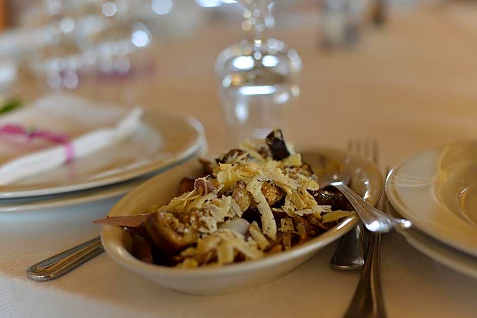 Albergo Ristorante Pizzeria Monte Arcosu