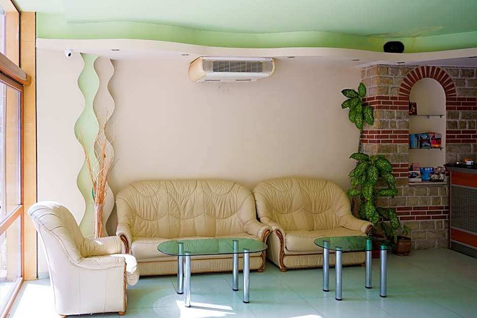 Dionis Hotel