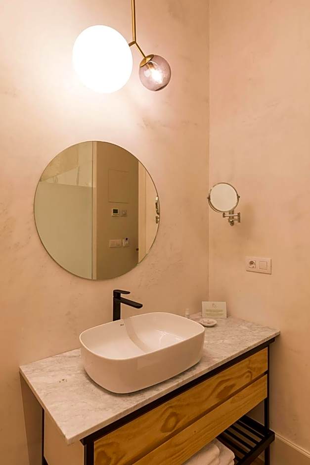 VEINTIUNO Emblematic Hotels - Adults Only