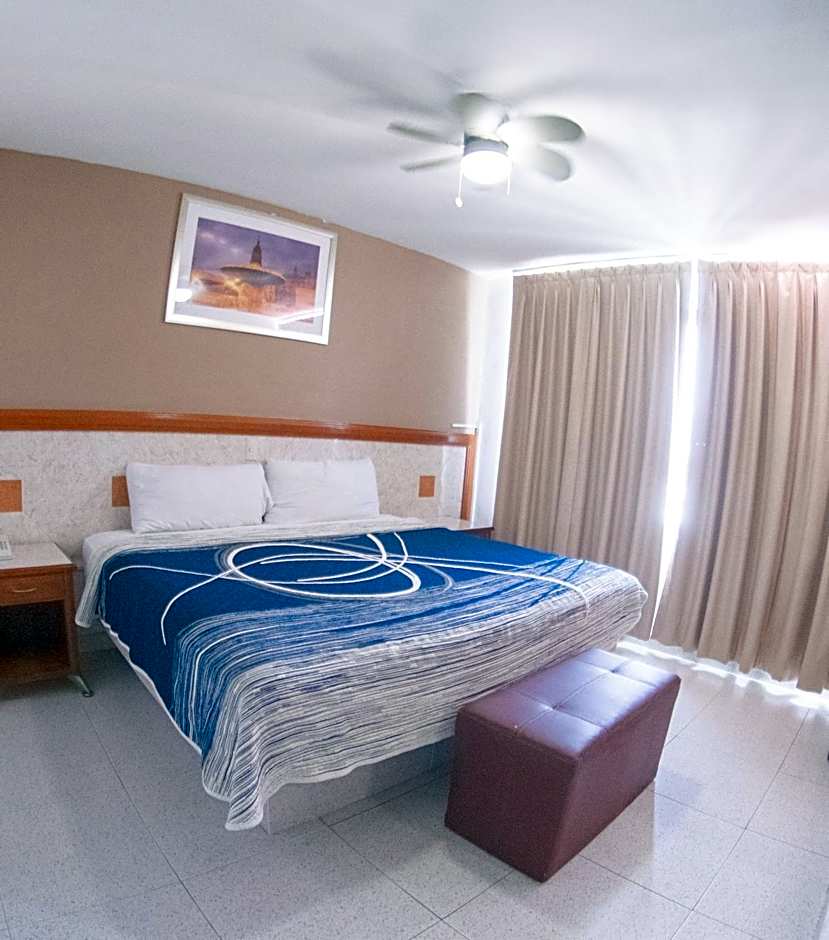 Hotel Niza Zona Piel