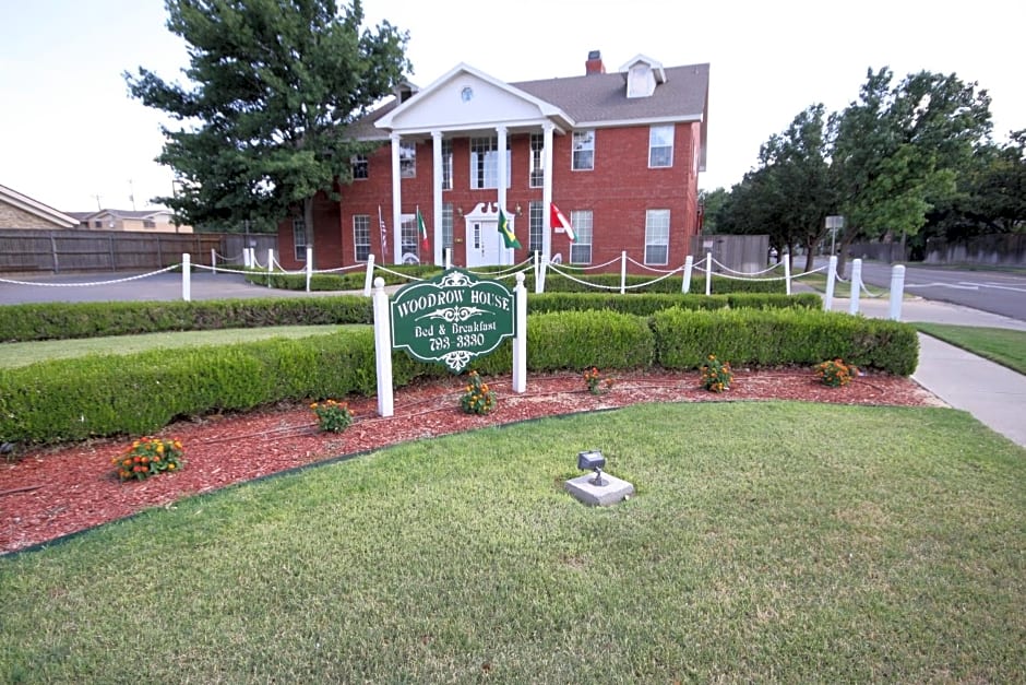 Woodrow House Bed & Breakfast