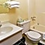 Love Hotels Staples by OYO at HWY 10 MN