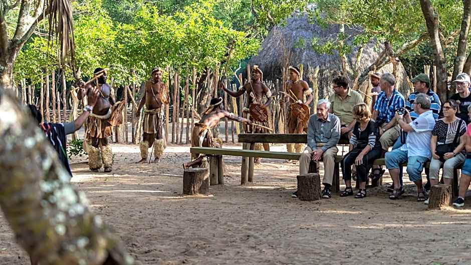 Gooderson DumaZulu Lodge