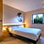 B&B HOTEL La Rochelle Centre Les Minimes