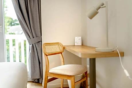 Apartment with Garden View