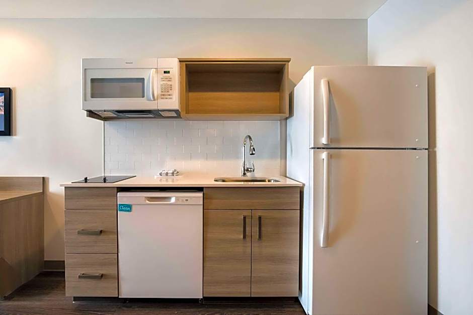 WoodSpring Suites Grand Rapids Kentwood
