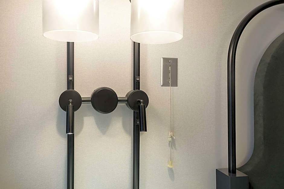 Pennyweight Hotel Boston, Curio Collection by Hilton